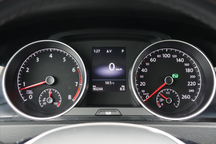 Volkswagen Golf 1,5 TSI 110kW DSG Highline DPH