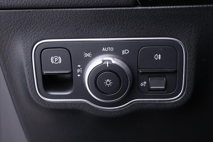 Mercedes-Benz GLA 2,0 250 4Matic A8 165kW