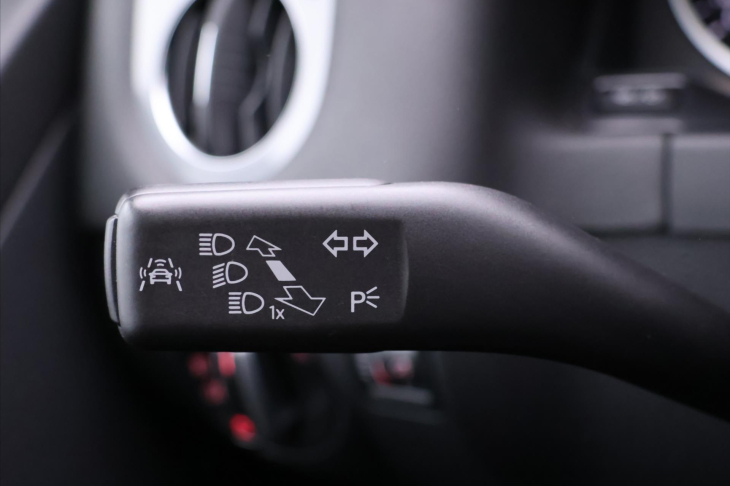 Volkswagen Tiguan 2,0 TDI  81kW 1.majitel CZ