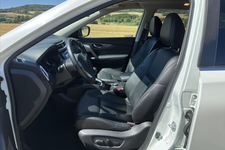 Nissan X-Trail 1,6 dCi 96kw 4WD Kůže Panorama