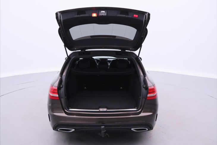 Mercedes-Benz Třídy C 2,1 250d 150kW 4Matic CZ DPH