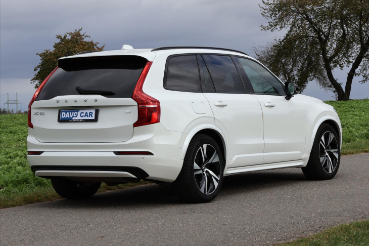 Volvo XC90 2,0 228kW T8 AWD Ultimate Bright