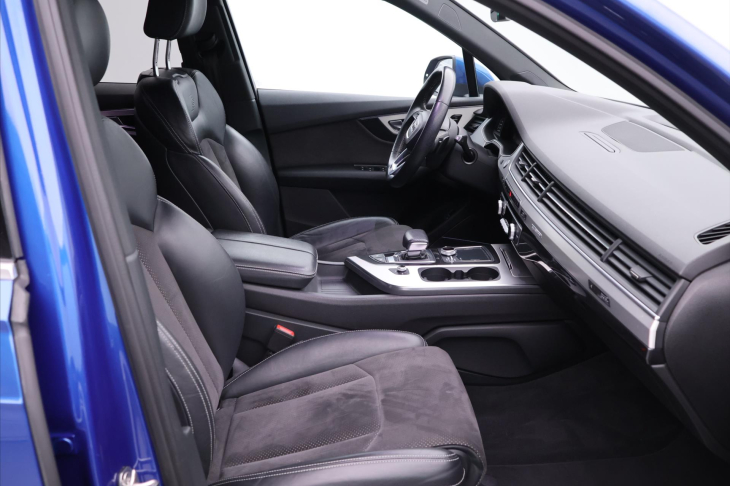 Audi Q7 3,0 TDI 200kW Quatrtro CZ DPH