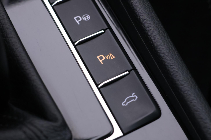 Škoda Superb 2,0 TSI 242kW DSG 4x4 L&K CZ