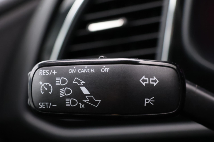 Seat Leon 1,4 TSI FR LED Kůže CZ