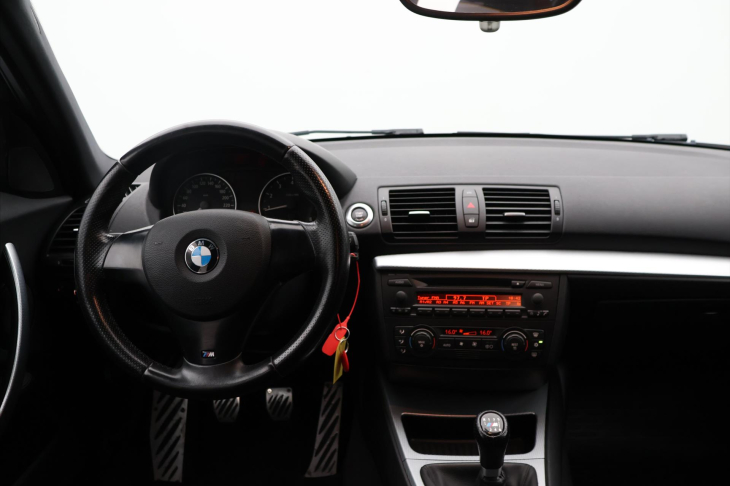 BMW Řada 1 3,0 130i 209kW Aut.Klima