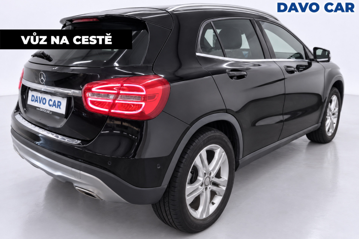 Mercedes-Benz GLA 1,6 180 90kW Xenon Navi
