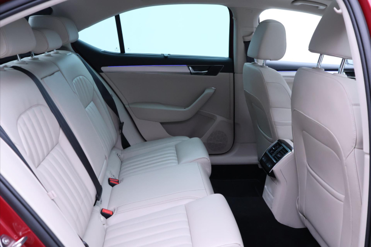 Škoda Superb 2,0 TSI 206kW DSG 4x4 CZ L&K