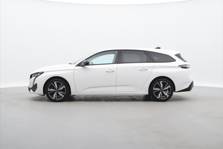 Peugeot 308 1,2 PT 96kW SW Allure CZ 1.Maj. DPH