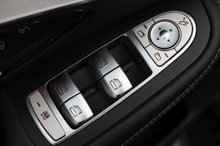 Mercedes-Benz GLC 2,1 250d 150 kw 4MATIC CZ AMG