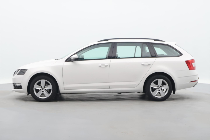 Škoda Octavia 1,6 TDI 85kW CZ Ambition DPH