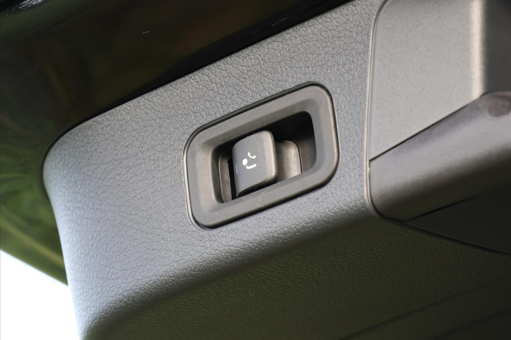 Mercedes-Benz GLB 2,0 200d 4MATIC AMG Premium+