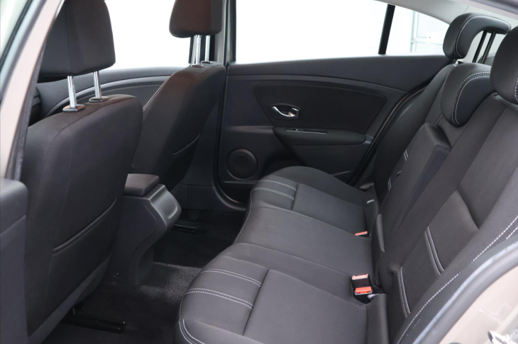 Renault Fluence 1,6 K4M 82kW Authentique CZ