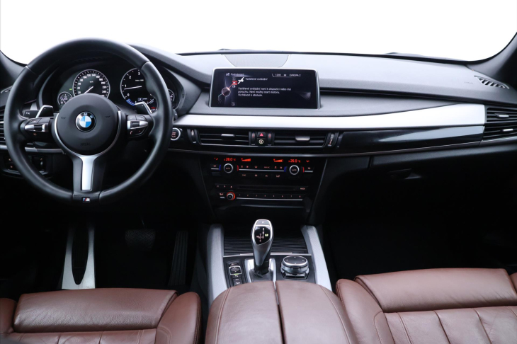 BMW X5 3,0 40d 230kW xD CZ M Paket DPH
