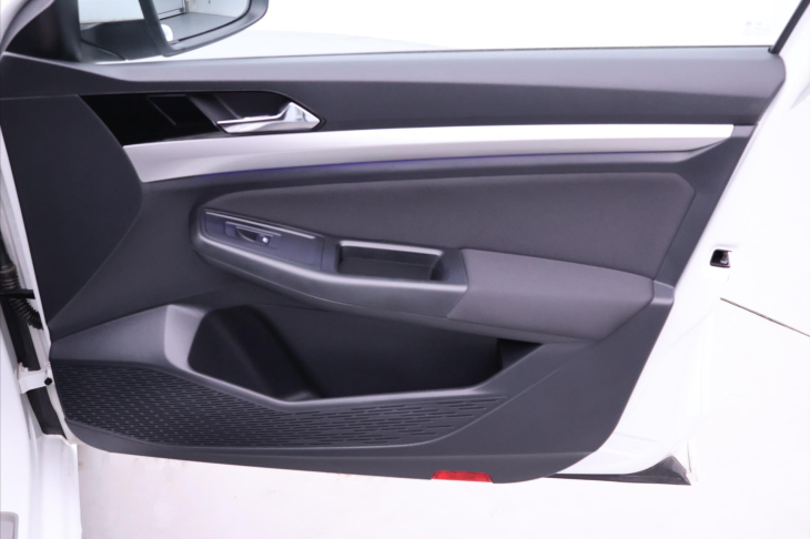 Volkswagen Bora E-Bora 100kW Automat