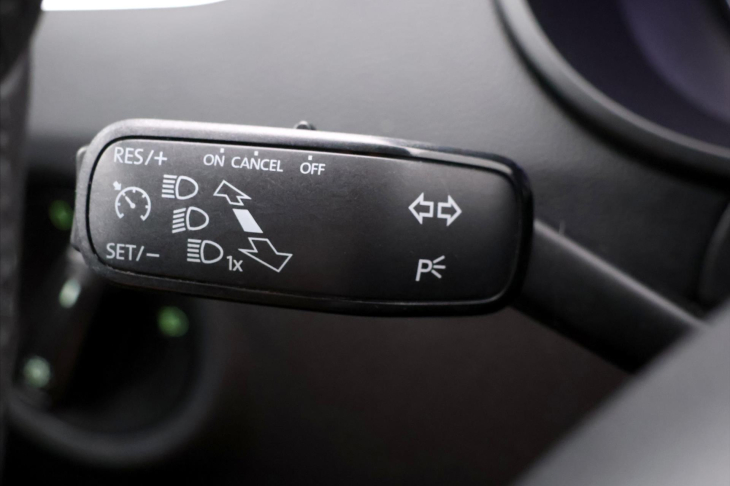 Škoda Octavia 1,6 TDI Ambition LED Navi