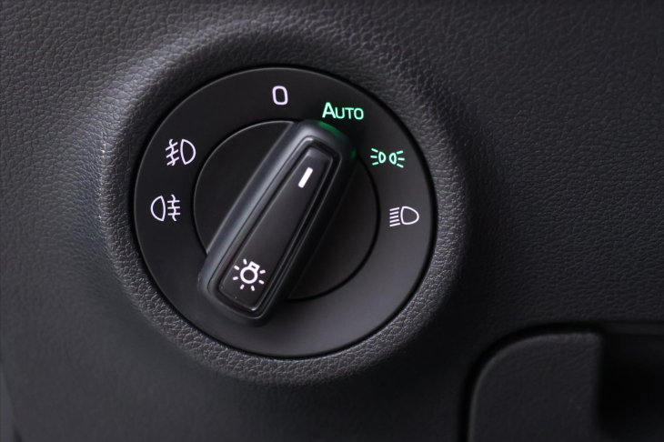 Škoda Karoq 2,0 TDI Scout 4x4 Virtual Navi