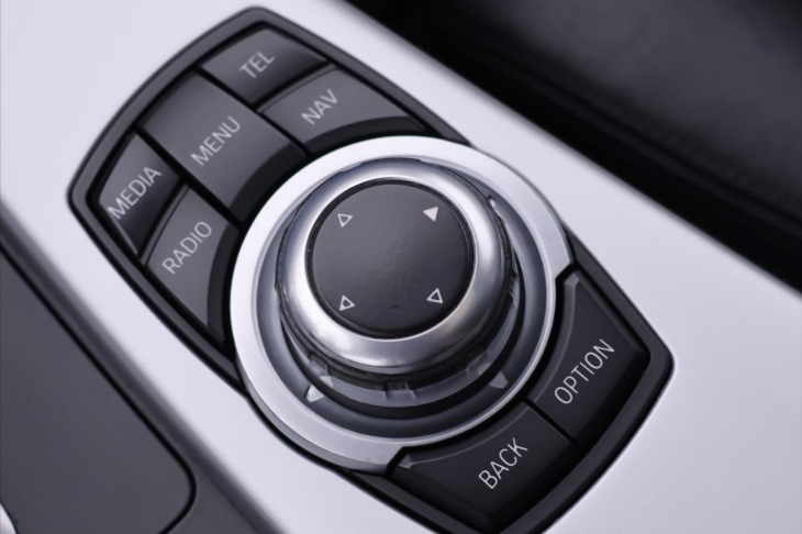 BMW Řada 3 2,0 320d 120kW Aut. Xenon Kůže