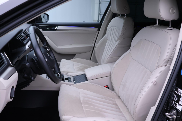 Škoda Superb 2,0 TDI  110 kW DSG DPH CZ