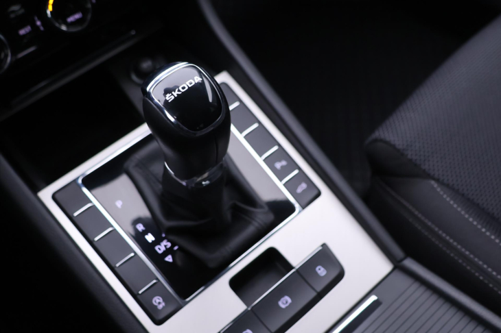 Škoda Superb 2,0 TDI 110kW Style DSG CZ DPH