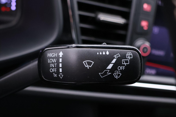 Seat Leon 2,0 TSI Cupra 221kW 4Drive DSG