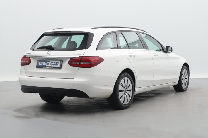 Mercedes-Benz Třídy C 2.0 220d 143kW 4MATIC Tažné