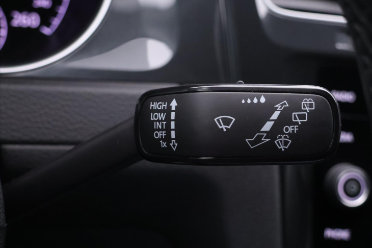 Volkswagen Golf 2,0 TDI 110kW DSG 1.Maj. DPH