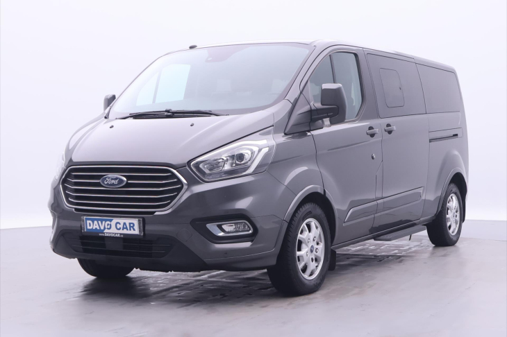 Ford Tourneo Custom 2,0 TDCi Aut. CZ 8-Míst L2 DPH
