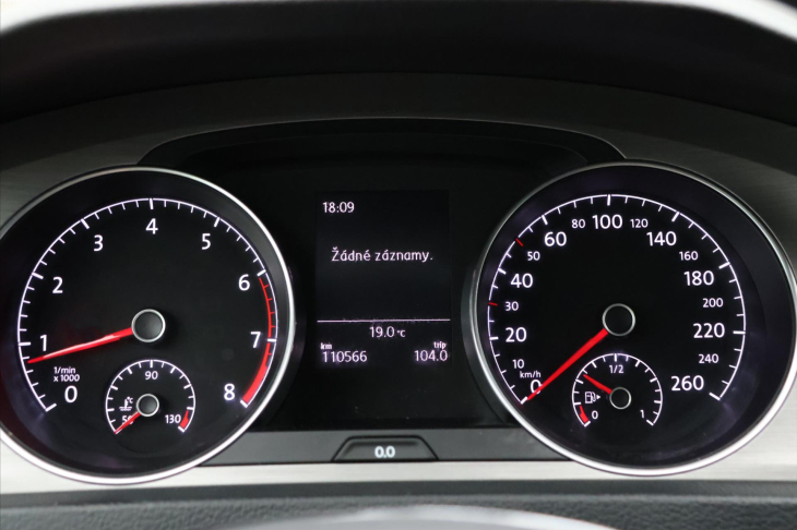 Volkswagen Golf 1,2 TSI 77kw ORIG.ALU Perleť