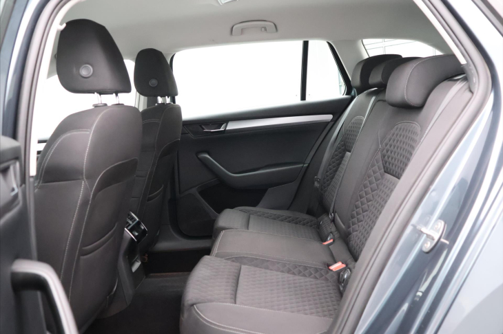 Škoda Superb 2,0 TDI 110kW Style CZ DPH