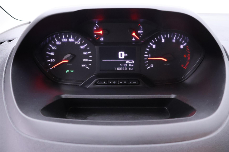 Peugeot Partner 1,5 HDI 75kW L1 DPH CZ 1.Maj.