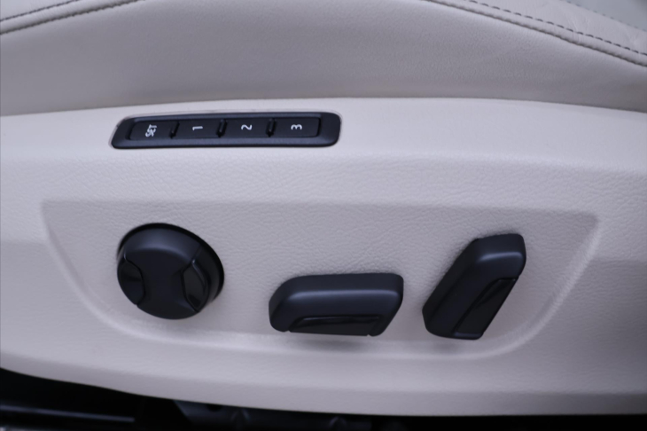 Škoda Superb 2,0 TDI 4x4 DSG CZ Style 1.Maj