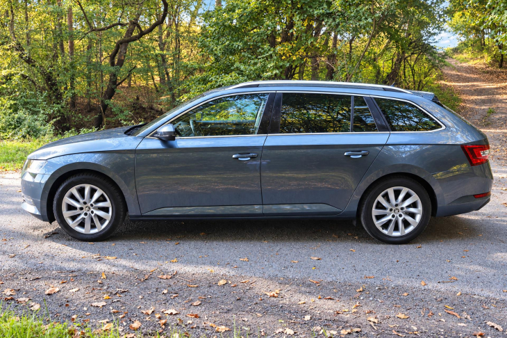 Škoda Superb 2,0 TDI DSG 110kW Style Navi