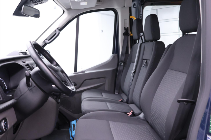 Ford Transit 2,0 TDCI 96kW L2 9-Míst CZ DPH
