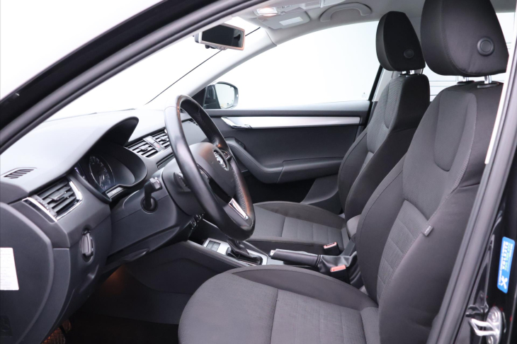 Škoda Octavia 1,8 TSI 132kW DSG Elegance CZ