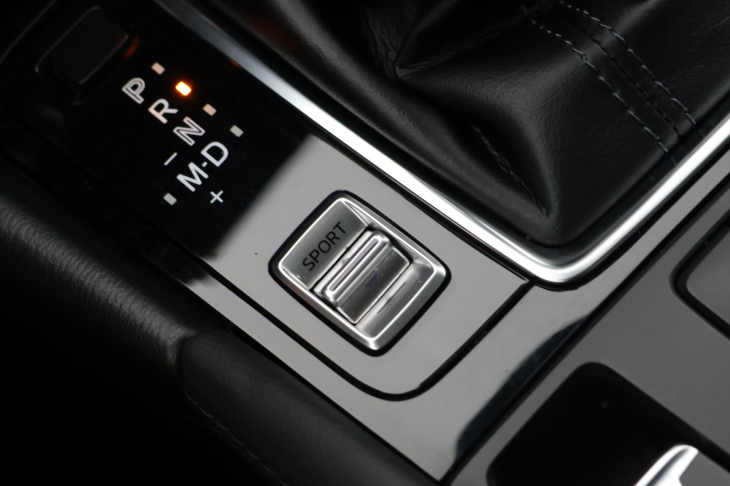 Mazda 3 2,0 G120 Automat Attraction