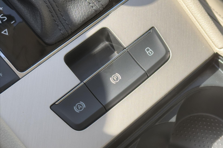 Škoda Superb 2,0 TDI 147kW DSG 4x4 L&K DPH