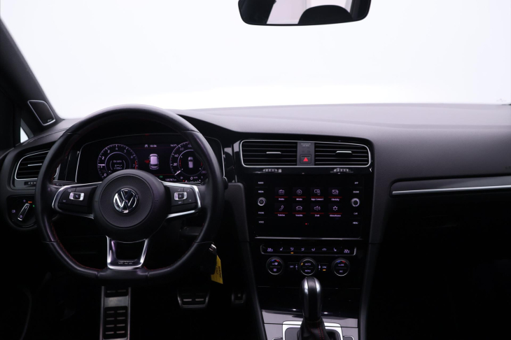 Volkswagen Golf 2,0 TSI GTI 180kW DSG Virtual