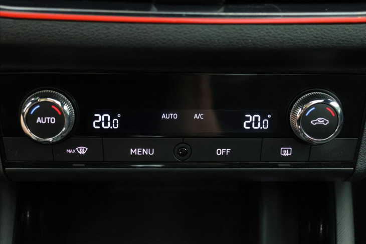 Škoda Scala 1,5 TSI DSG Sport Panorama LED