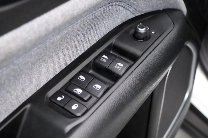 Jeep Compass 1,3 MultiAir 96kW Night Eagle