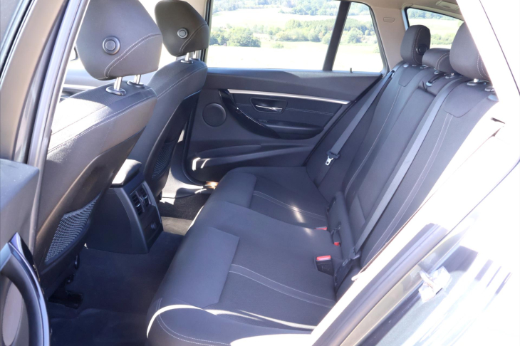 BMW Řada 3 2,0 320d xDrive 140kW Sport