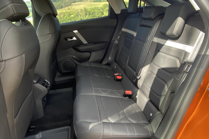 Citroën C4 1,2 PT 96kW Shine Aut Kůže HUD