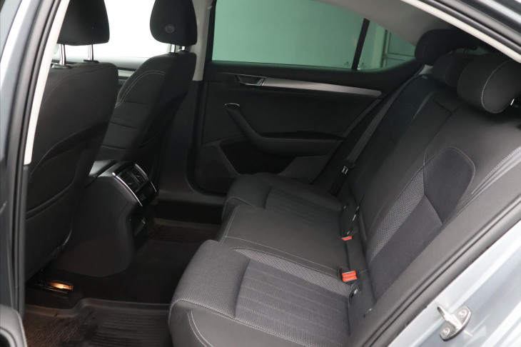 Škoda Superb 2,0 TDI 140kW Style 4x4 DSG CZ