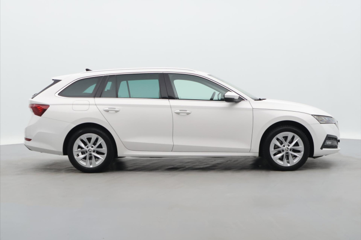 Škoda Octavia 2,0 TDI DSG 4x4 CZ Style DPH