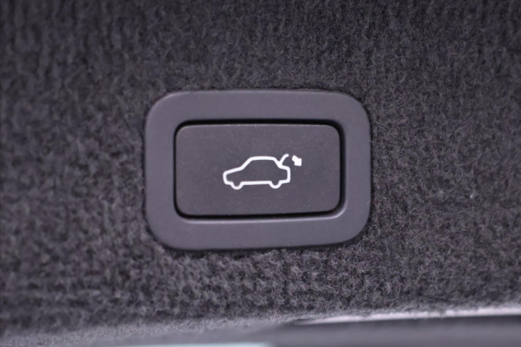 Volvo V70 2,4 D5 158 kW Summum