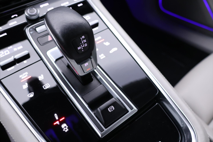 Porsche Panamera 4,0 V8 310kW Chrono Bose CZ 4S