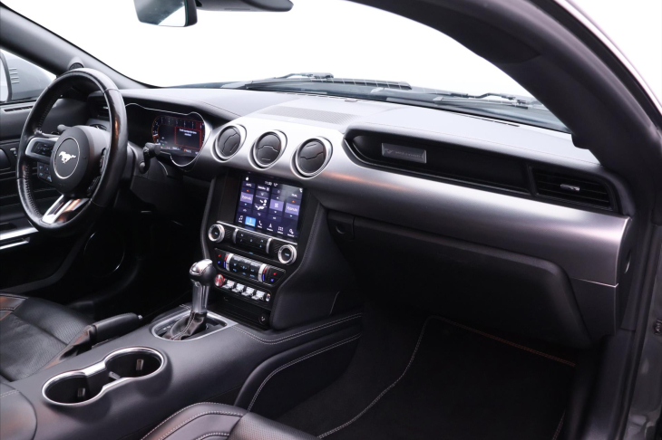 Ford Mustang 5,0 GT 331kW V8 Aut. Kůže