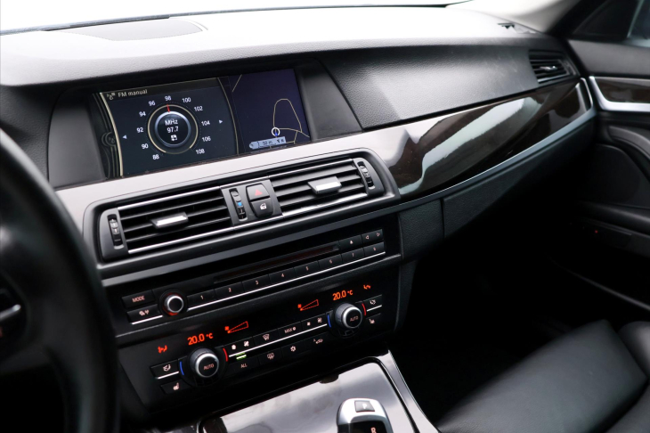 BMW Řada 5 3,0 535i 225kW Aut.klima Kůže