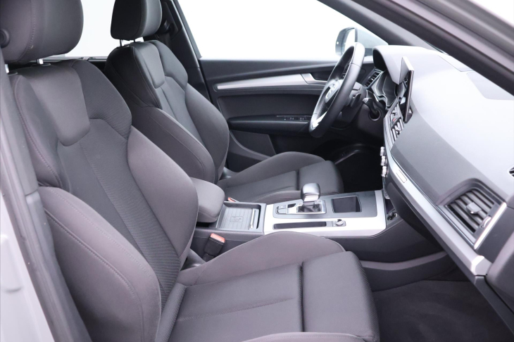 Audi Q5 2,0 40TDI S-line quattro DPH