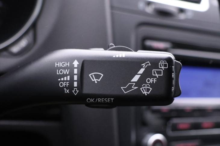 Volkswagen Golf 2,0 TDI 81kW Serv.Kniha